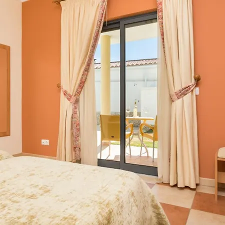 Estudios Montinhos Da Luz by Seewest Apartment Luz